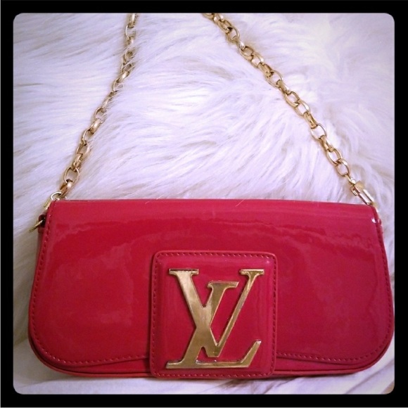 Vintage Louis Vuitton Red clutch purse with Gold LV Accent including dust bag. - Picture 1 of 12